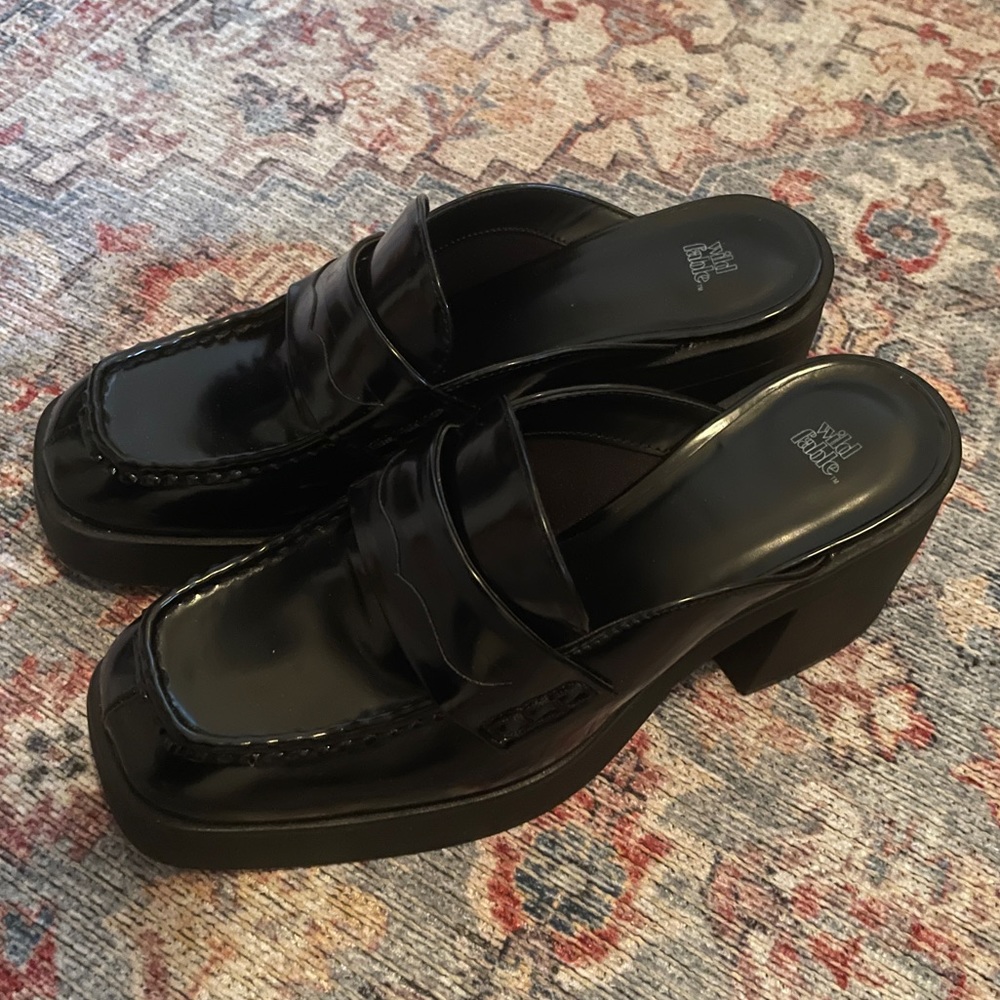 Wild Fable Eileen mule heel black loafers